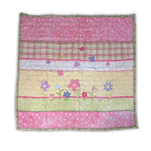 Load image into Gallery viewer, Butterfly Garden Applique Quilt