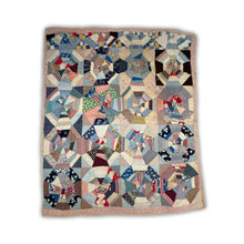 Load image into Gallery viewer, Spider Web Quilt