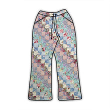 Load image into Gallery viewer, Trip Around the World Quilt