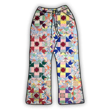 Load image into Gallery viewer, Scrappy Variable Star Quilt