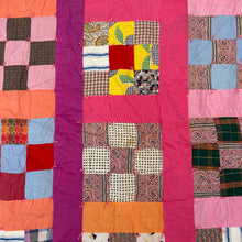 Load image into Gallery viewer, Nine Patch Quilt
