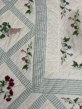 Load image into Gallery viewer, Floral Album Quilt
