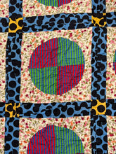 Load image into Gallery viewer, Drunkards Path Quilt
