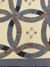 Load image into Gallery viewer, Double Wedding Ring Quilt
