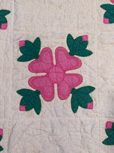 Load image into Gallery viewer, Rose of Sharon Quilt
