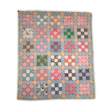 Load image into Gallery viewer, Nine Patch Quilt
