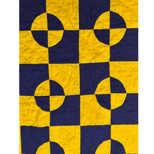Load image into Gallery viewer, Drunkards Path Quilt
